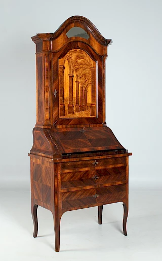 <p>Italy<br />
Rosewood a.o.<br />
second half 18th century</p>