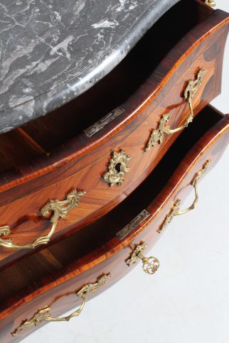 Commode ancienne France