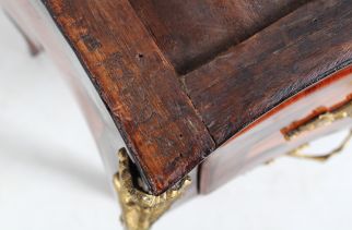 Commode Louis XV estampillée