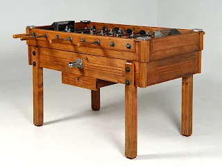 <p>France<br />
Hêtre<br />
années 1930</p>