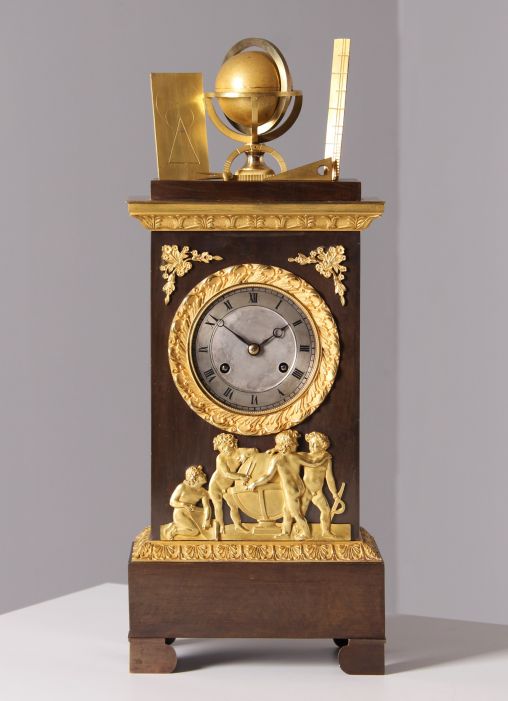 Antique mantel clock, pendulum, astronomy, bronze, France around 1830 - France
Bronze
Charles X around 1830
