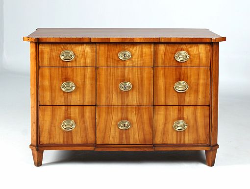 Antike Kommode, Kirschbaum, Louis XVI, Klassizismus, Biedermeier, 1800 - Süddeutschland
Kirschbaum
Anfang 19. Jahrhundert