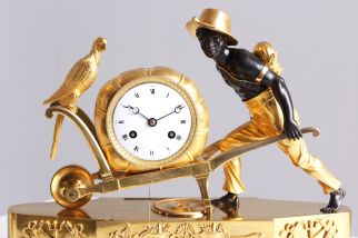 Horloge de cheminée antique