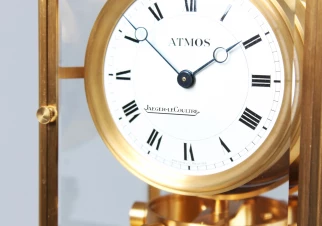 Atmos Uhr