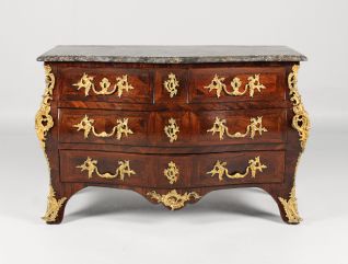 Paris
Rosewood
around 1750