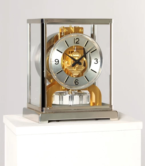 Jaeger LeCoultre, Bicolor Atmos Uhr, Baujahr 1978, silber, gold - Schweiz
Messing vernickelt und vergoldet
Baujahr 1978