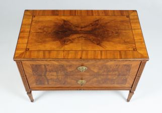 Antiquités Commode 1780