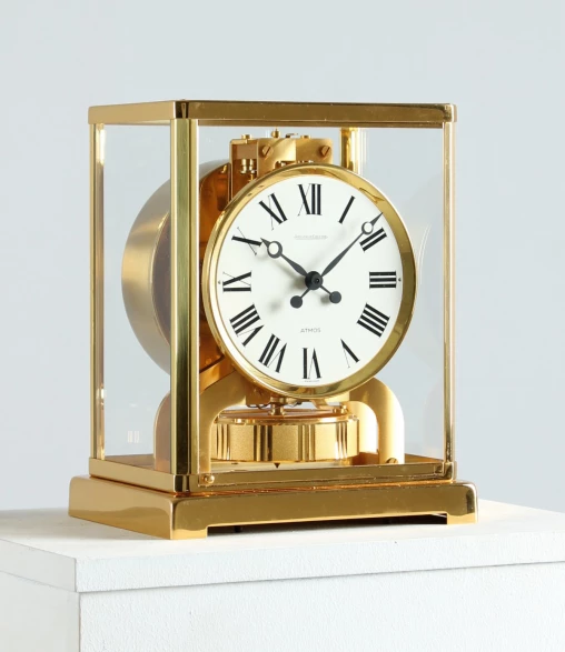 Jaeger LeCoultre, Atmos clock, calibre 526, year of manufacture 1980 - Switzerland
Gold-plated brass
Year of manufacture 1980