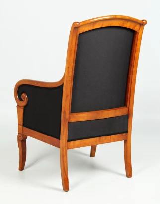 Chaise avec accoudoirs cerisier