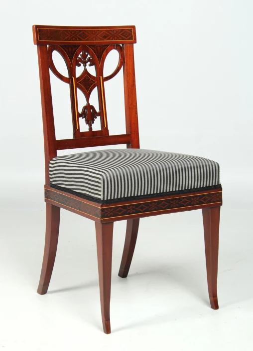 Chaise, acajou, marqueterie, Louis XVI, Empire, Biedermeier, vers 1810 - Allemagne du Sud (Nuremberg)
acajou et autres
début du 19e siècle