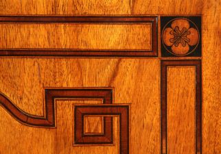 Originale antike Möbel