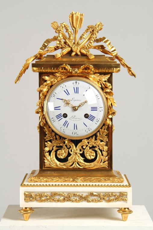 orologio a pendolo, bronzo ormolato, stile Luigi XVI, Parigi, 1870 ca. - Parigi
Ormolu, vetro, marmo
intorno al 1870