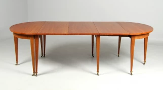 Table for 8 people