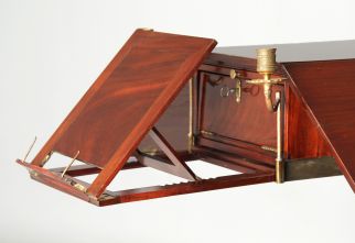 Pied à musique antique