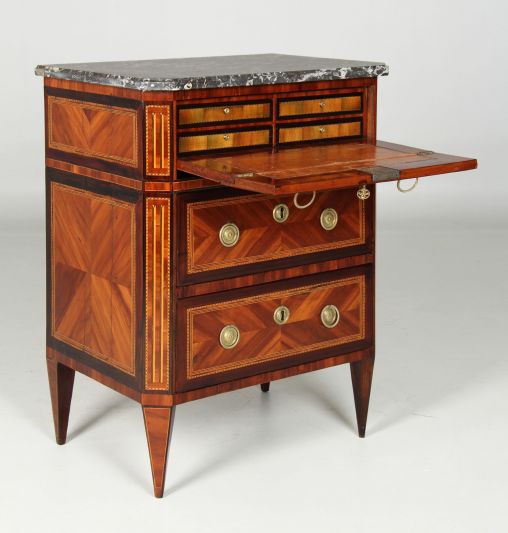 Piccola cassettiera antica, segretaria, Luigi XVI intorno al 1790 - Francia
Mogano, prugna e altri
fine del XVIII secolo