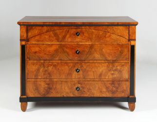Antica cassettiera Biedermeier