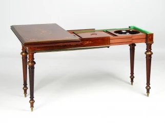 Table de jeu 19e siècle