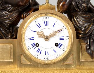 Antike Uhr