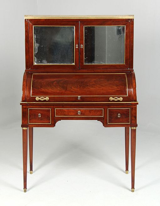 Secrétaire, bureau à cylindre, Acajou, France vers 1800 - France
Acajou
Directoire vers 1800