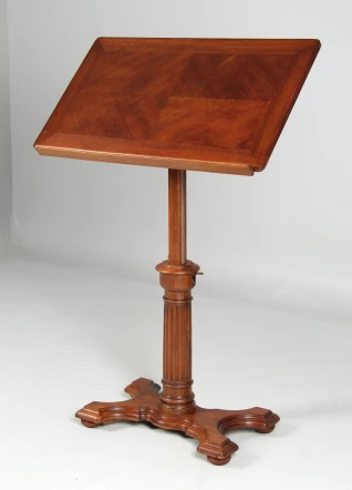 France
Walnut
End of 19th century.
