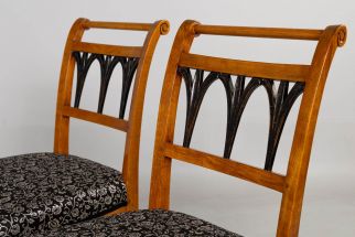 arco a sesto acuto ebanizzato