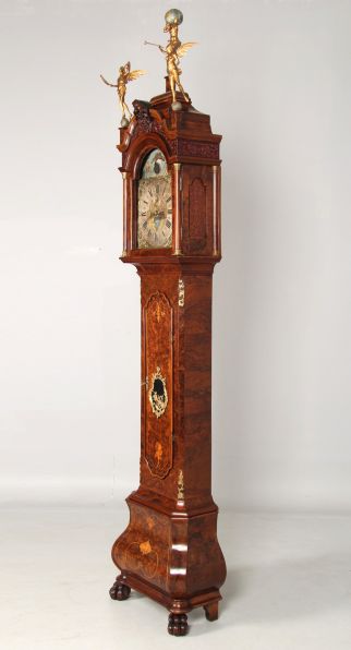 Orologio a pendolo del XVIII secolo