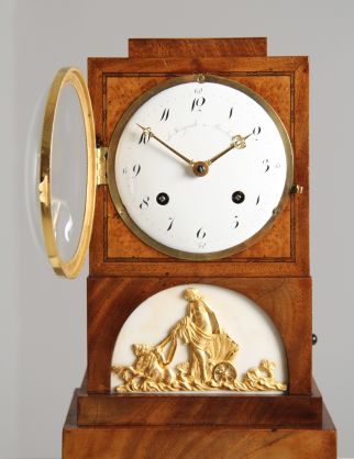 Horloge berlinoise antique