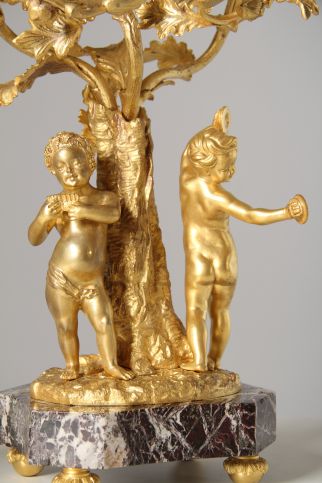 Putti che suonano musica