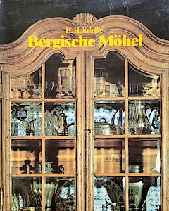 Il libro Bergische Möbel di H. H. Krielke offre uno studio culturale e storico-artistico completo sulla produzione di mobili nella regione del Bergisches Land. Si concentra sullo sviluppo delle forme tipiche dei mobili regionali dall