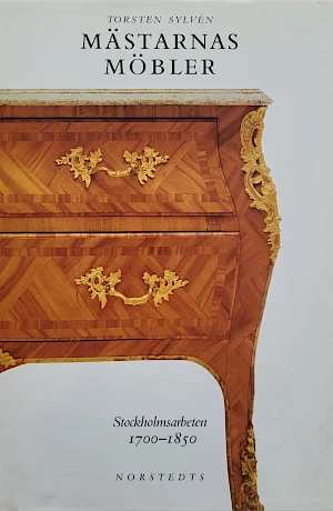 Basato su decenni di ricerche, il libro analizza gli elementi stilistici, le forme decorative e i dettagli tecnici dei mobili di selezionati maestri della corporazione degli ebanisti di Stoccolma.