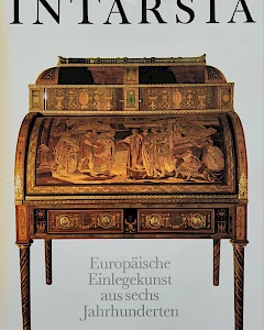 Questo volume documenta la storia dell