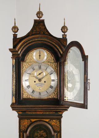 Standuhr mit chinoiserie Lacktechnik