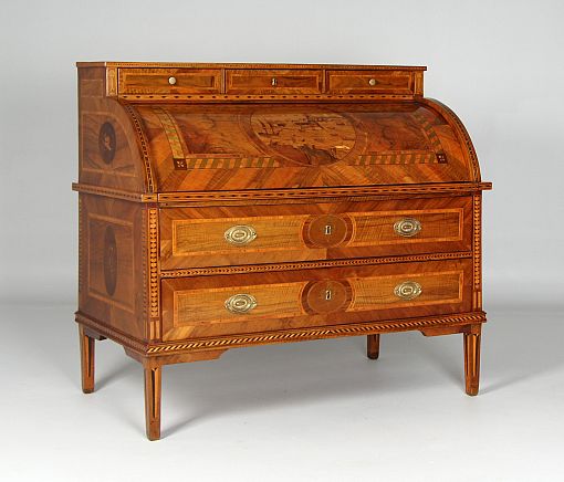 Klassizistisches Zylinderbureau, Schreibtisch Louis XVI, Marketerie - Elsass / Oberrhein
Nussbaum, Ahorn u.a.
um 1780