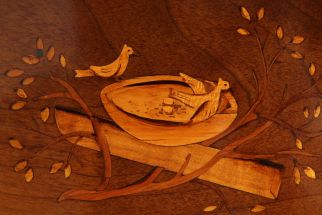 Nistende Vögel Intarsie