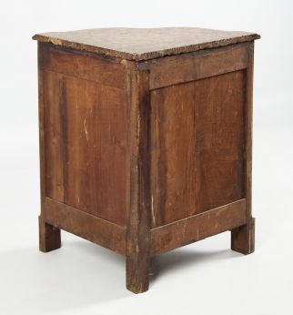 Corner cupboard
