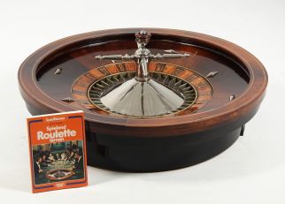 Antique roulette game