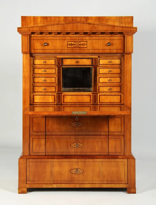 Antique Biedermeier secretary, writing cabinet, cherry, around 1830 - Central Germany
Cherry tree
Biedermeier around 1835
