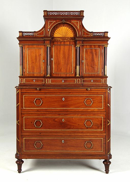 Antique collection cabinet, mahogany, Northern Germany around 1790 - Northern Germany
Mahogany
around 1790