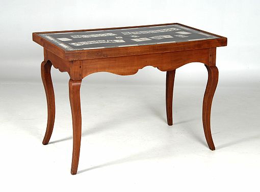 Table de jeu antique avec plateau Scagliola, table de poker, 19e siècle - Italie
Bois de cerisier, Scagliola
Milieu du 19e siècle