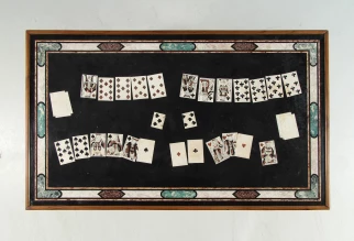 Rare table de jeu antique