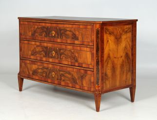 Commode antique Galerie Balbach