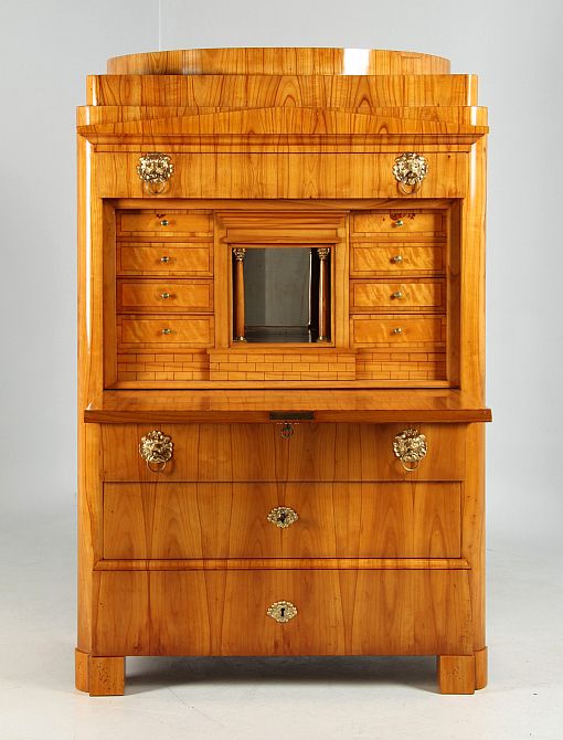 Antique Biedermeier secretary, cherry, around 1830, restored - Saxony
Cherry
circa 1835