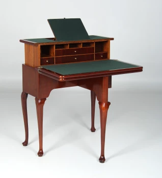 England
Mahagoni, Eiche
zweite Hälfte 18. Jahrhundert