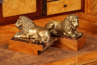 Bronze lion