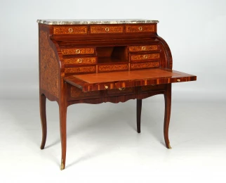 Antico scrittoio da donna a cilindro con impiallacciatura in ostrica