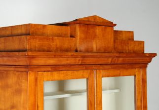 Biedermeier Vitrine um 1830