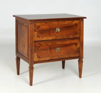 Petite commode antique Louis XVI vers 1780
