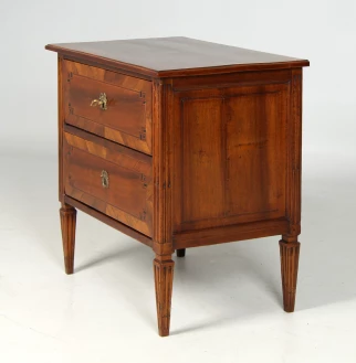 Petite commode antique Louis XVI vers 1780