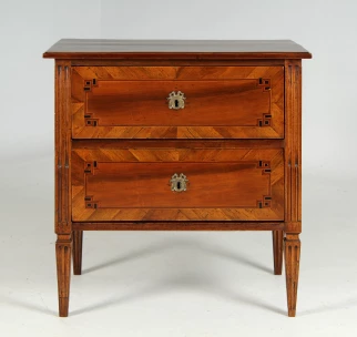 Petite commode antique Louis XVI vers 1780