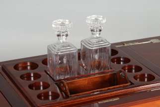 Carafe antique